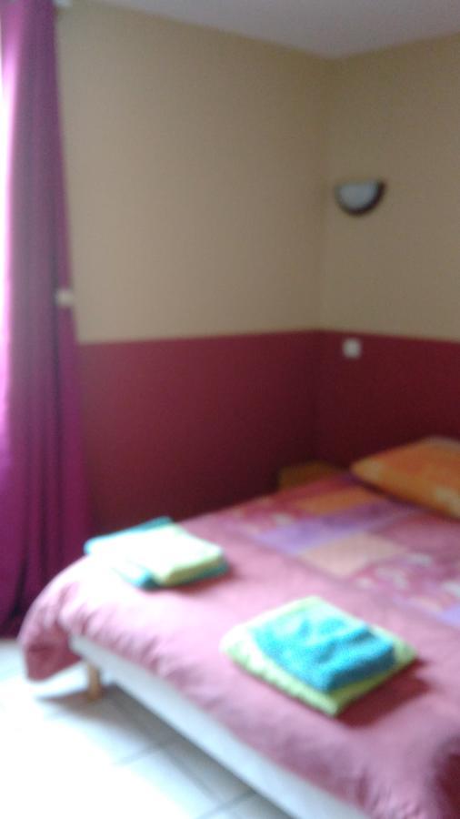 Hotel Le Pic Boeuf Manthes Exterior foto